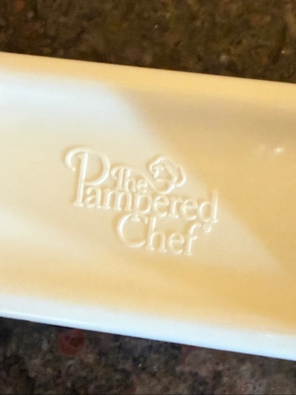 Pampered Chef Easy Opener #2590 retired bottle opener, magnetic back, white EUC